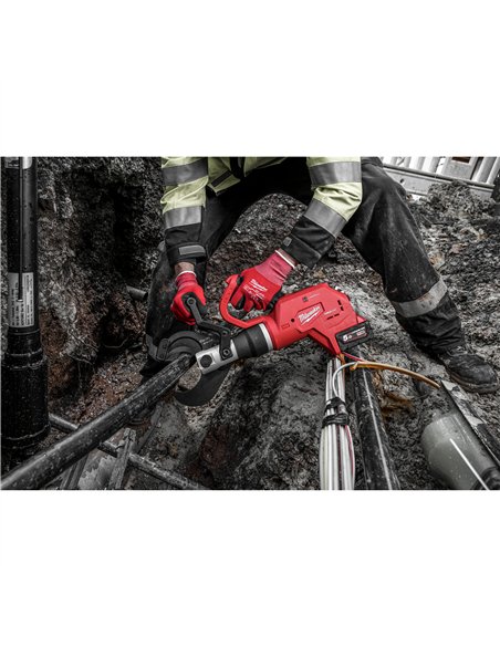 Taietor hidraulic cu telecomanda pentru cabluri subterane M18 FORCE LOGIC - Milwaukee - M18 HCC75R-502C - cod 4933459271