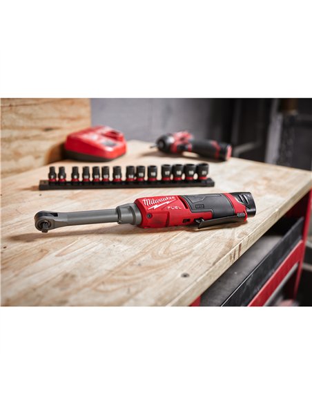 Antrenor cu clichet 3/8 inch M12 FUEL cu viteza ridicata in varianta extinsa - Milwaukee - M12 FHIR38LR-0 - 4933480791