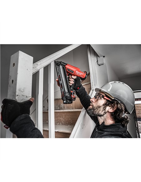 Pistol inclinat pentru cuie 15 GA M18 FUEL - Milwaukee - M18 FN15GA-0X - cod 4933478091