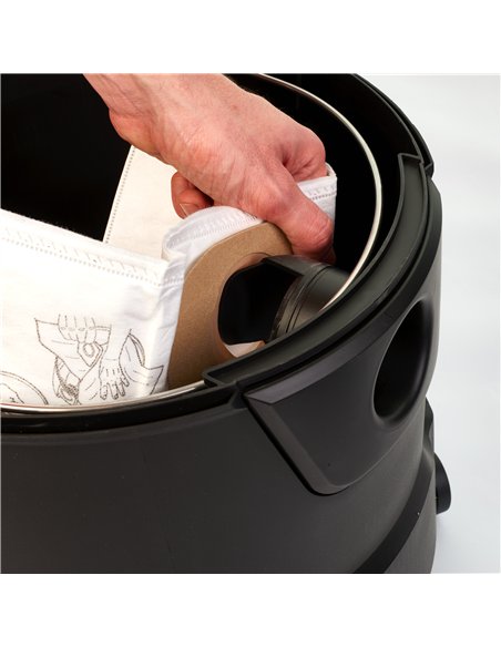 Aspirator 25L , clasa L - curatare usoara a filtrelor - Milwaukee - AS 2-250 ELCP - cod 4933447480