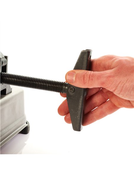 Fierastrau circular semistationar pentru debitare metal 2300 W - Milwaukee - CHS 355 - cod 4933411760