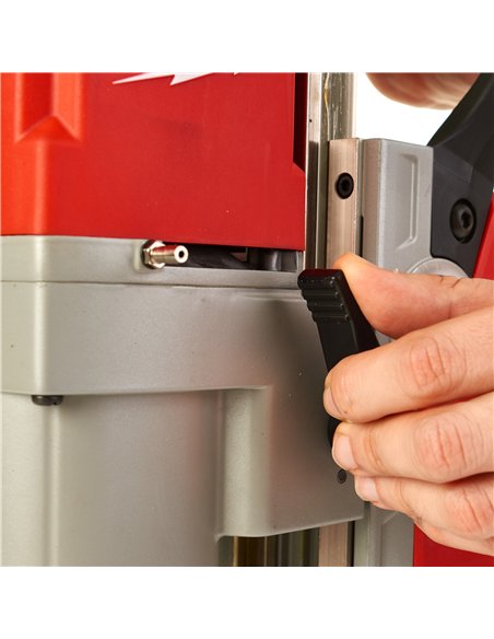 Masina de gaurit cu talpa magnetica - Milwaukee - MDE 41 - cod 4933451015