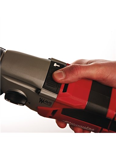 Masina de gaurit cu percutie cu 2 viteze, 1020 W - Milwaukee - PD2E 24 R - cod 4933419595