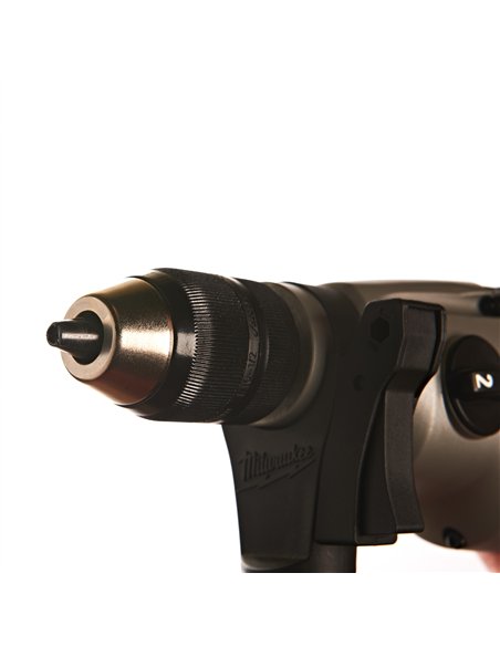 Masina de gaurit cu percutie cu 2 viteze, 1020 W - Milwaukee - PD2E 24 R - cod 4933419595