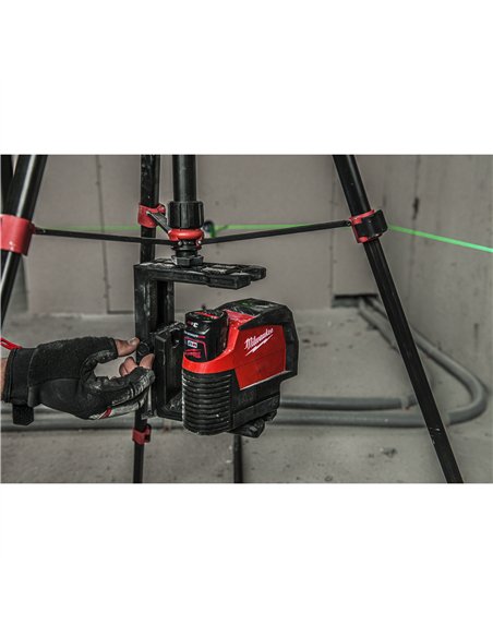 Nivela laser M12 cu linie transversala verde cu functie fir cu plumb - Milwaukee - M12 CLLP-301C - cod 4933478100
