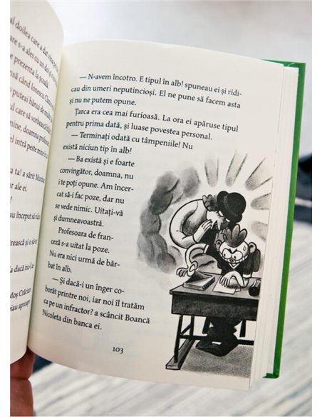 Povestiri de citit pe sub banca - Alex Moldovan | Editura Arthur