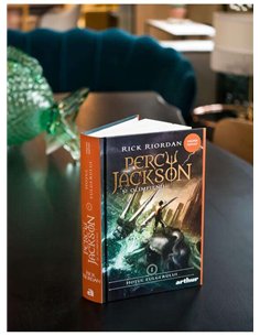 Percy jackson 1: Hotul fulgerului   - Rick Riordan | Arthur 2