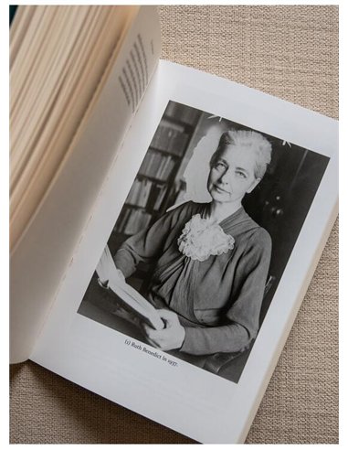 Crizantema si sabia. Tipare ale culturii japoneze - Ruth Benedict | Editura Art [necartonata]