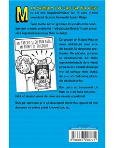 Peripetiile lui Max Crumbly I: Eroul din dulap - Rachel Renee Russell | Arthur [cartonata] 2