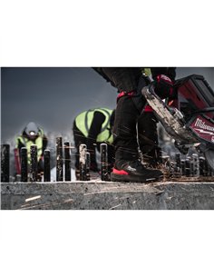 Ghete negre de protectie Armourtred S3S 1M110111W ESD HRO SC FO LG SR - Milwaukee - AMT S3S 1M110111W ESD HRO SC FO LG SR 39 -