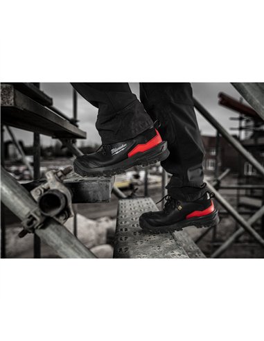 Pantofi negri de protectie Armourtred S3S 1L110111W ESD HRO SC FO LG SR - Milwaukee - AMT S3S 1L110111W ESD HRO SC FO LG SR 39