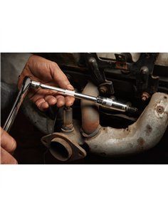 Chei tubulare 3/8 inch pentru bujii - Milwaukee - 3/8 inch Drive 16MM Spark Plug Socket - cod 4932480675 2