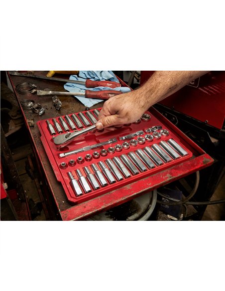 Antrenor cu clichet si chei tubulare - seturi - Milwaukee - 3/8 Drive 5 6 buc Ratchet + Socket Set SAE + Metric - cod 4932464946