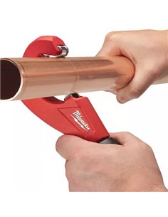 Cutter cu role pentru tevi din cupru, capacitate taiere 42 mm - Milwaukee - cod 45242521234